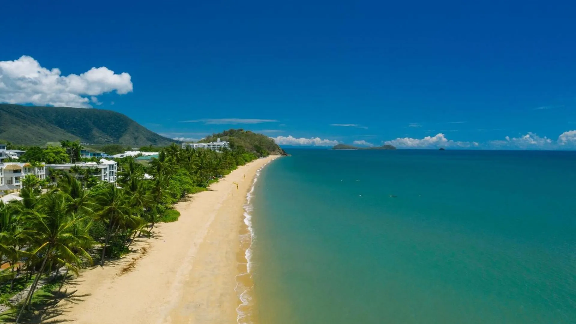 Dom wakacyjny Belle Escapes Sea La Vie 100 Meters To Beach Trinity Beach Australia